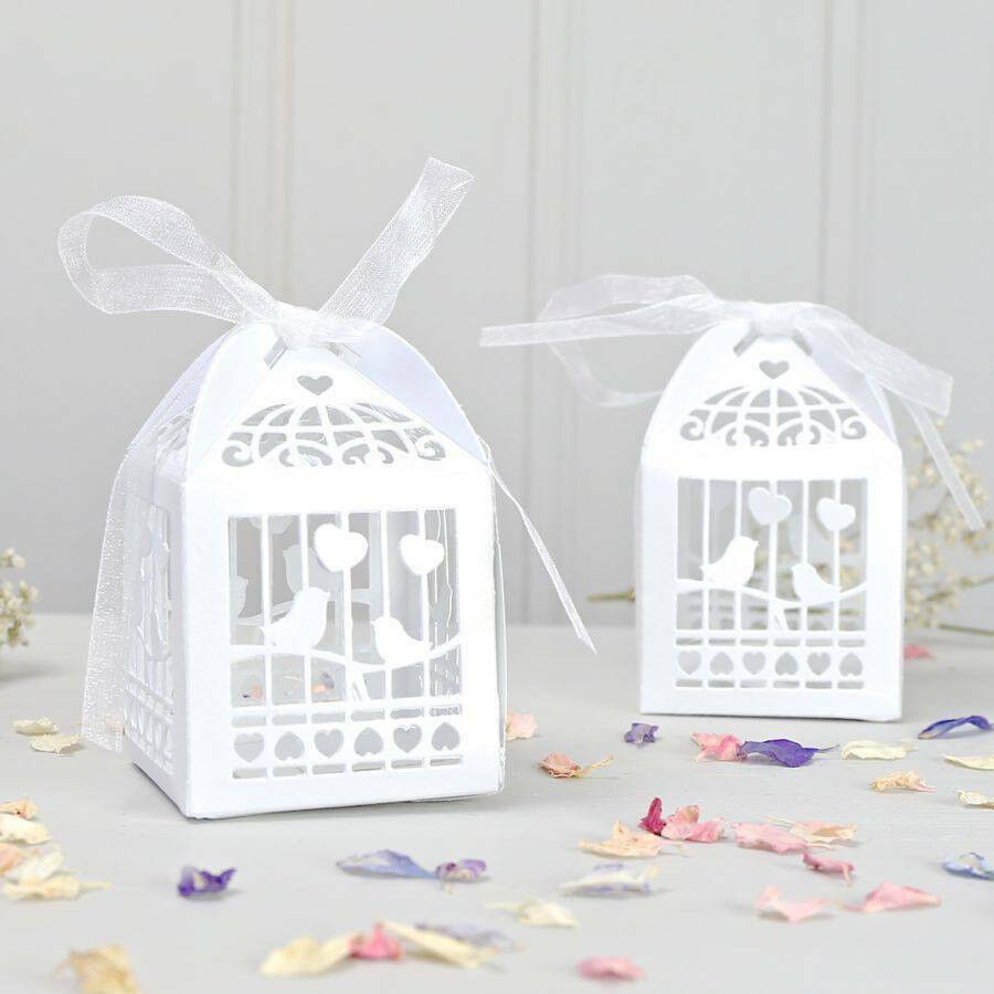100 Piece Pack - White Dove Bird Heart Wedding Bomboniere Favor Lolly Gift Card Box Price