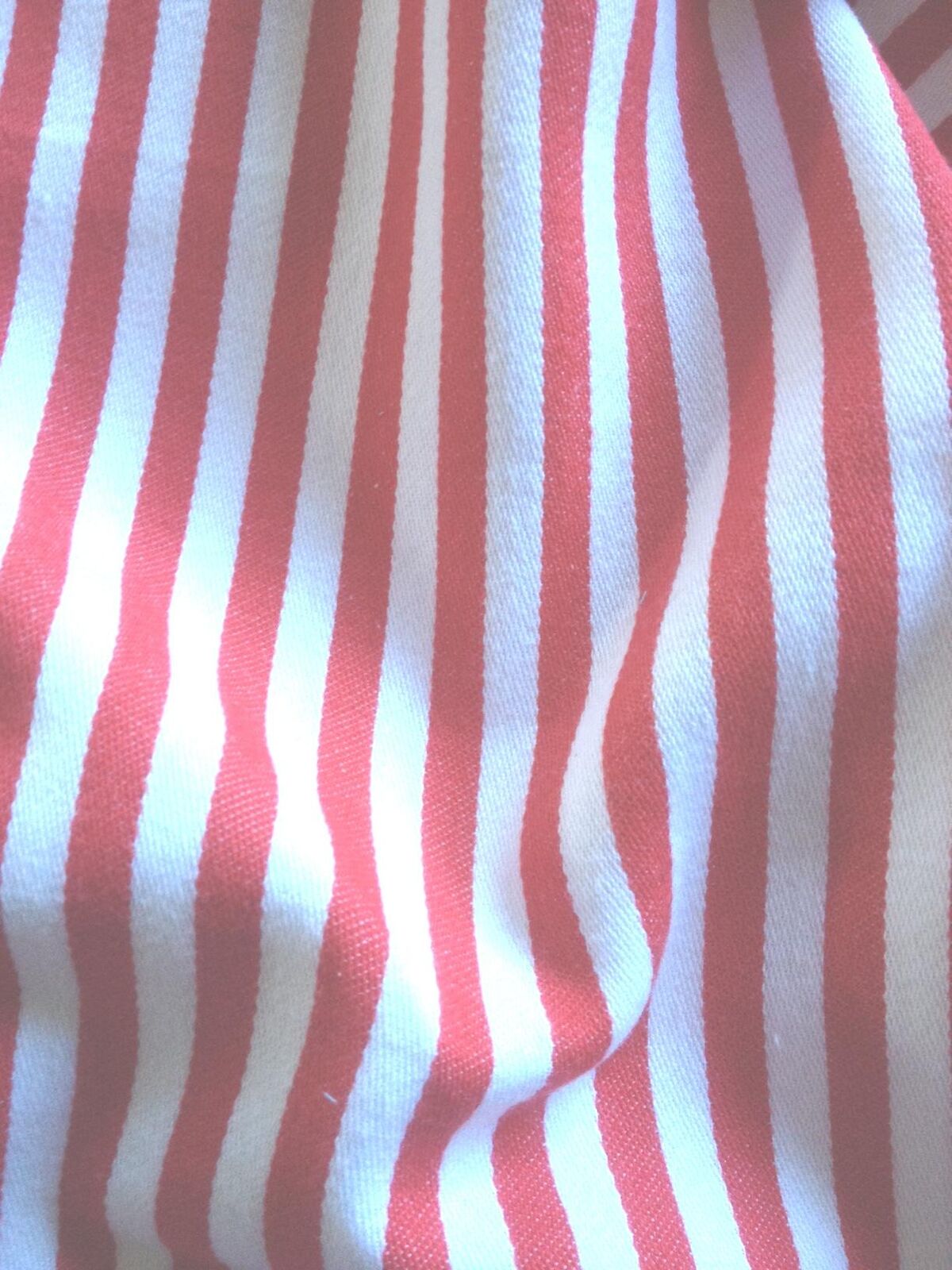 Dandi Red & White Cushion Cover Price