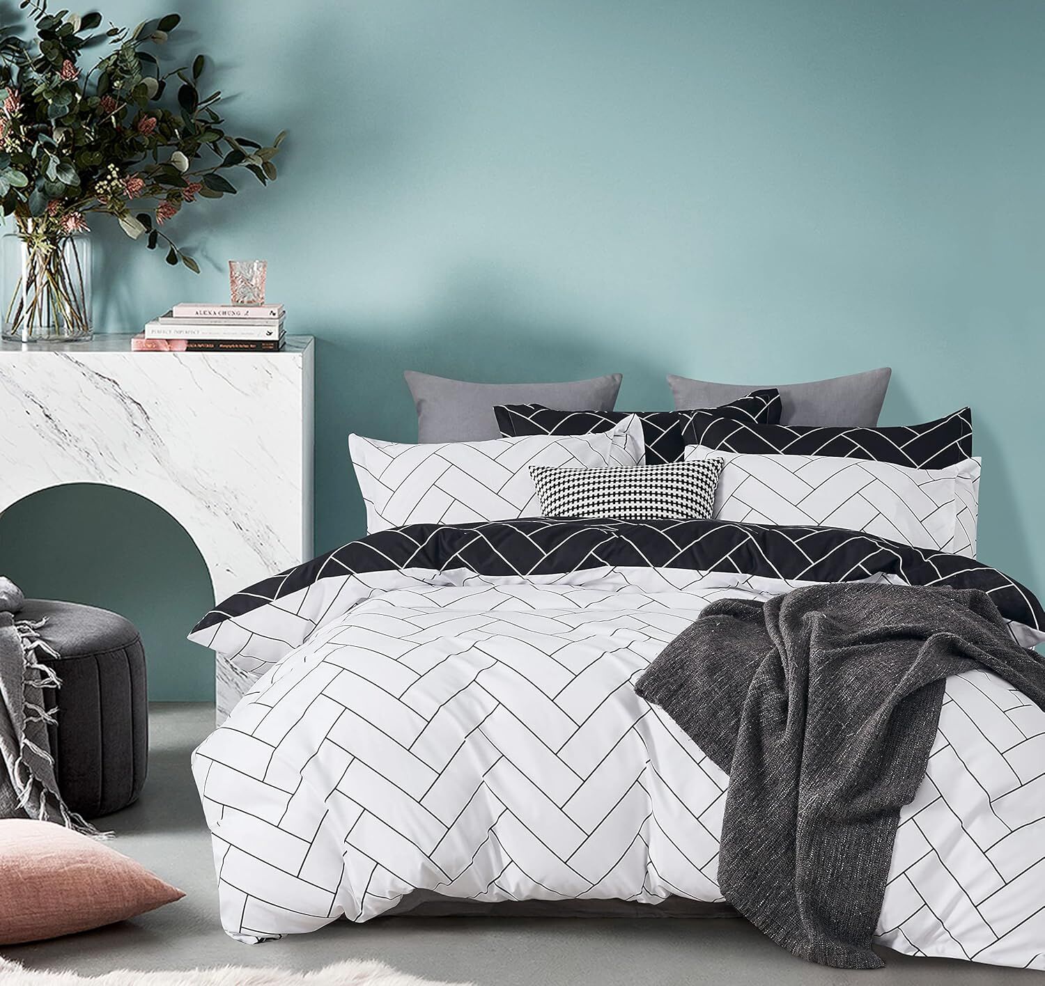 Glen microfiber reversible quilt cover set-super king size Price
