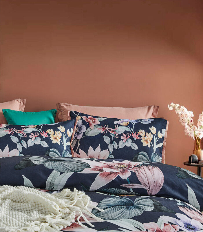 Botanical Susan Microfibre Quilt Cover Set-super king size Price