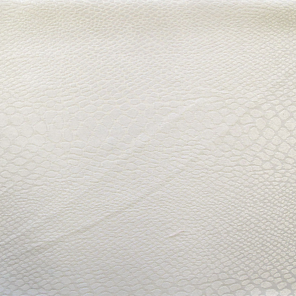 Jacquard Tablecloth Komodo Ivory 135 x 180 cm Price