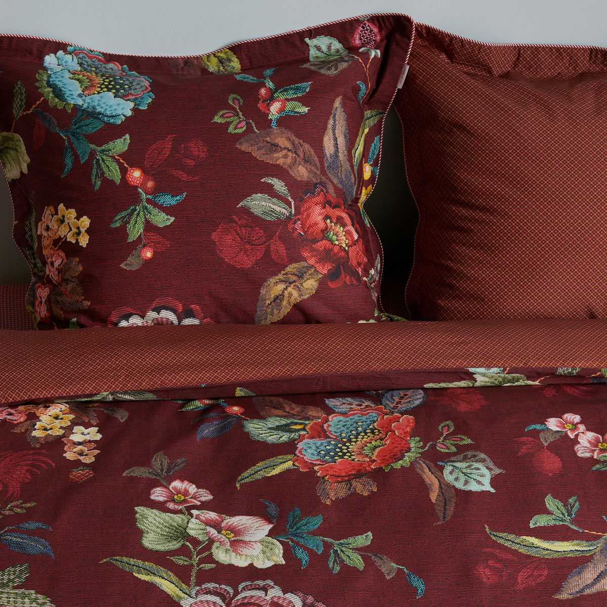 PIP Studio Poppy Stitch Red Cotton Quilt Cover Set King Price