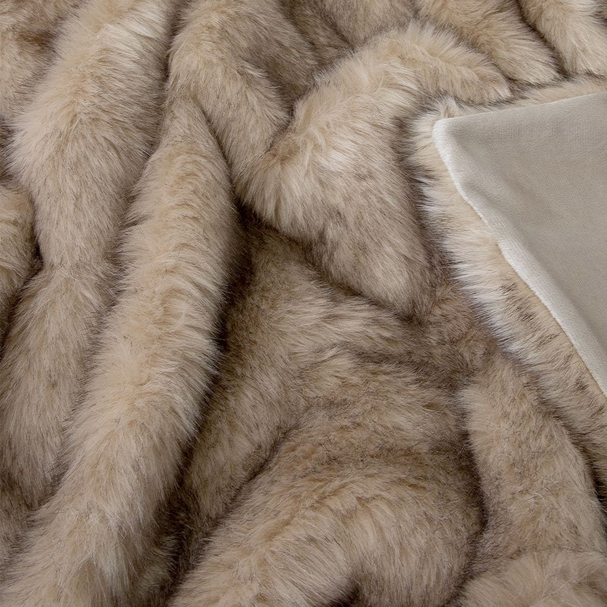 J Elliot Home Brown Fox Luxury Faux Fur Throw 130 x 160cm Price