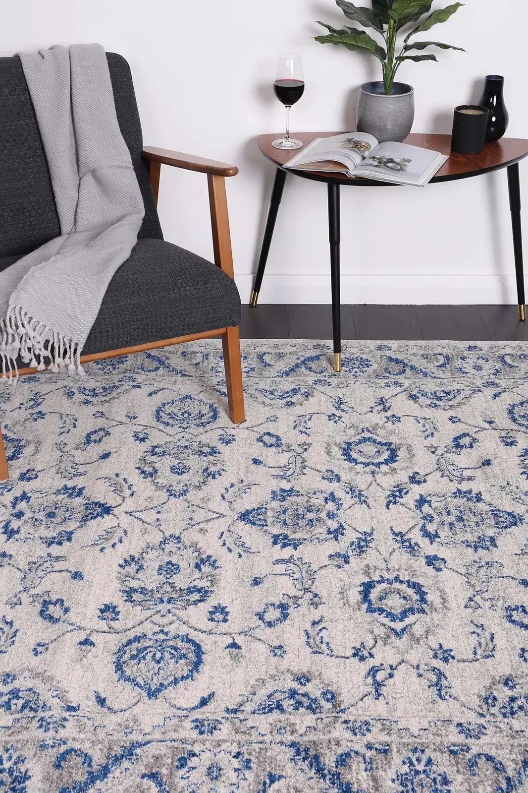 delicate-cassandra-blue-ivory-rug 160x230 Price