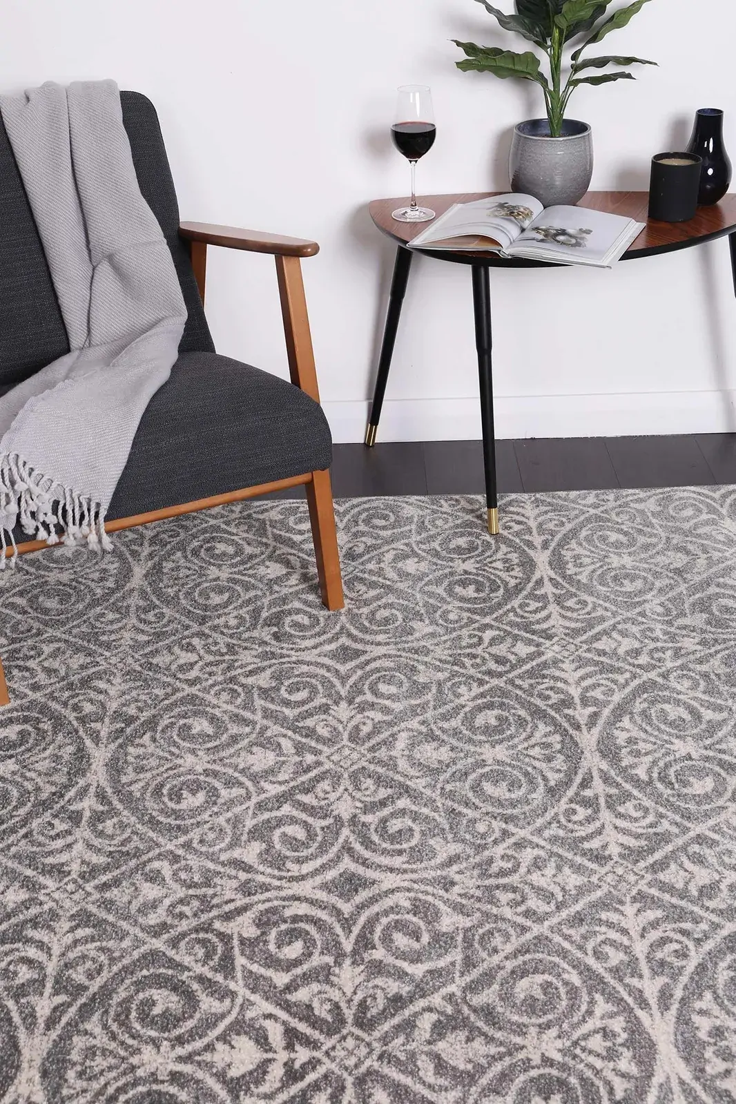 delicate-katherine-grey-ivory-rug 160x230 Price