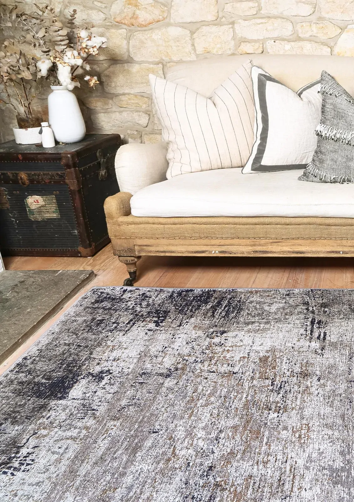 vintage-crown-anne-echo-blue-grey-distressed-vintage-rug 240X310 Price