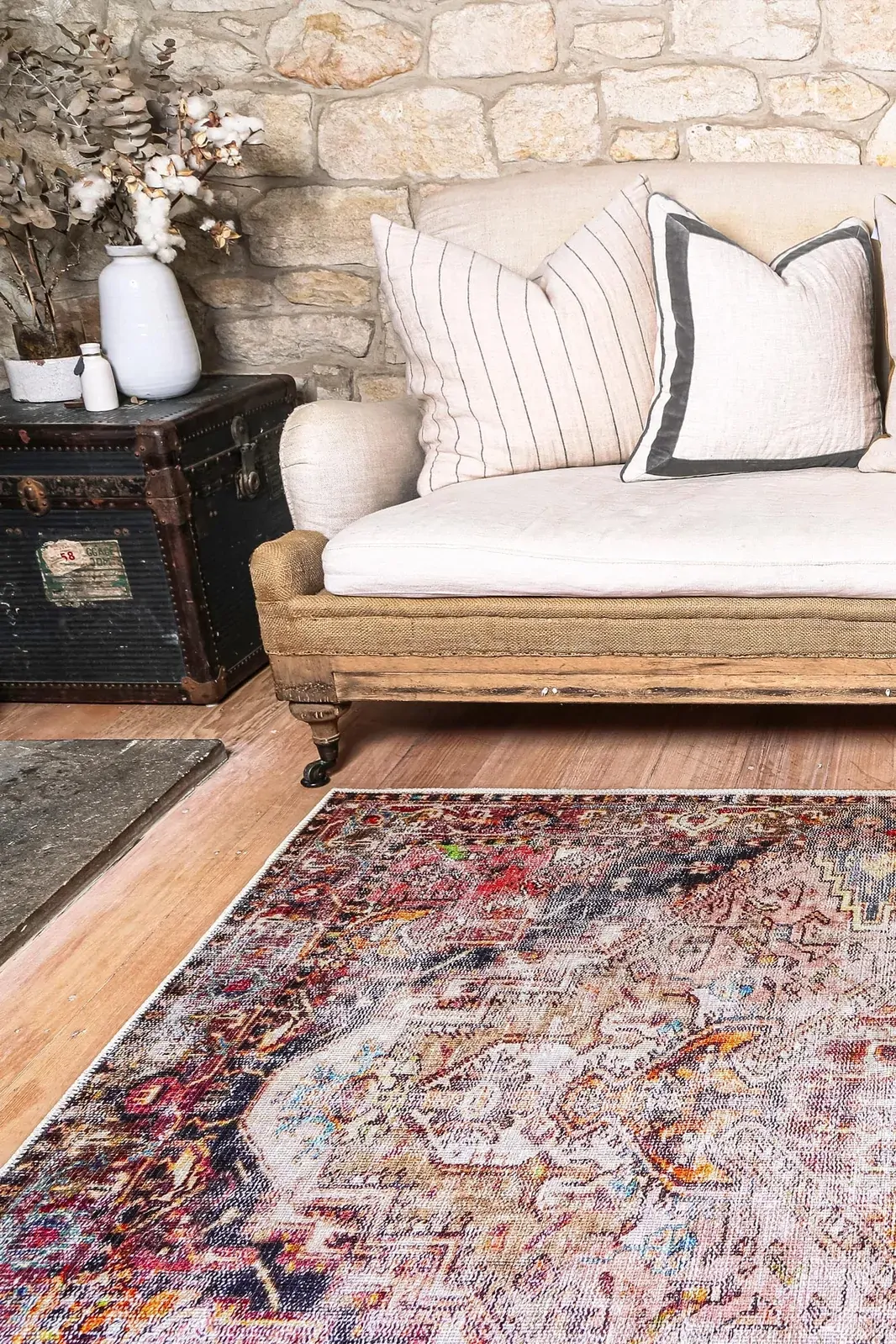 vintage-crown-ernest-multi-distressed-vintage-rug 160x230 Price