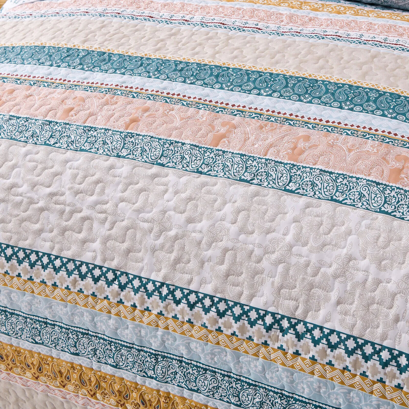 Graceful Quilted Coverlet and Pillowcases Set: Timeless Beauty and Comfort - Queen size Price