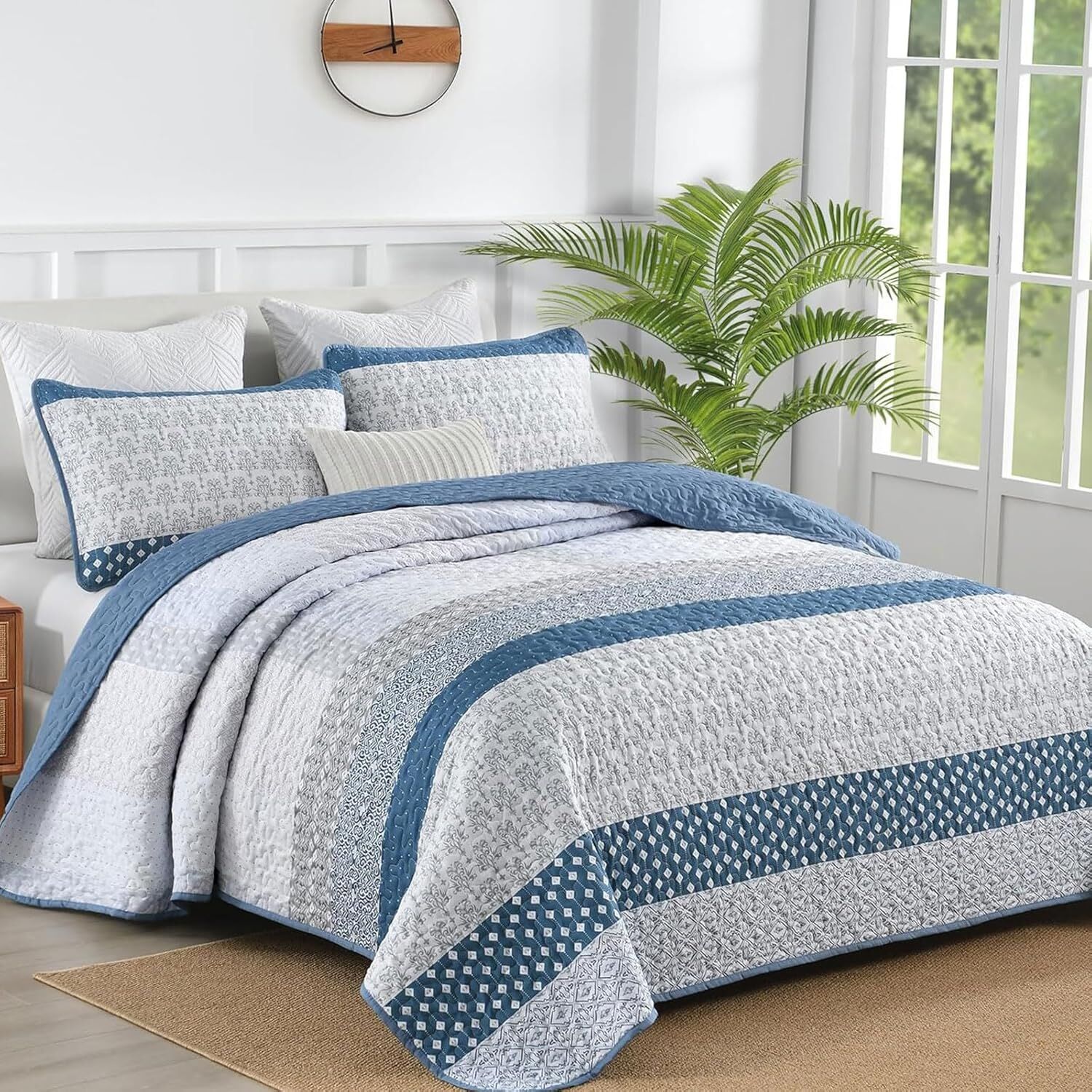 Dazzling Quilted bedspread and pillowcovers set: Add Sparkle to Your Space - Queen size Price