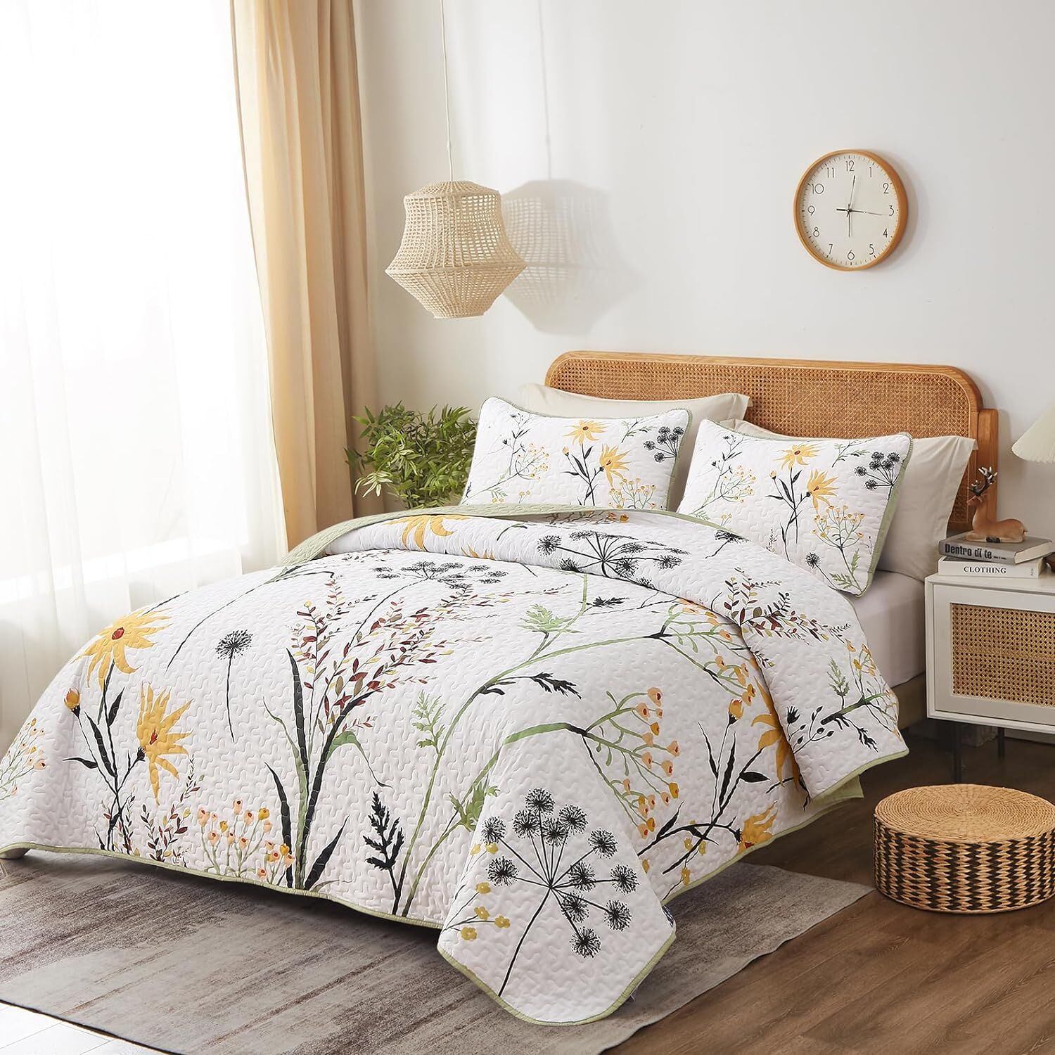 Decorative Quilted Coverlet and Pillowcases Set: Elevate Your Home Decor - Queen size Price