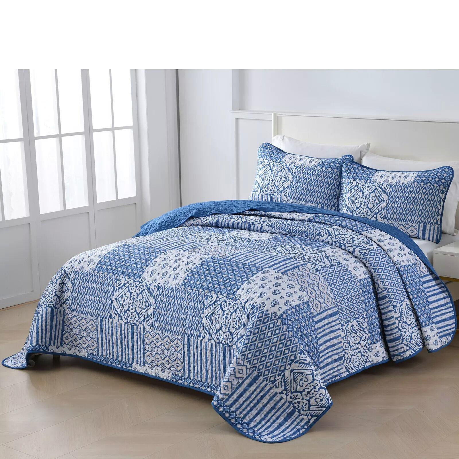 Blissful Quilted bedspread and pillowcovers set: Relax in Style - Queen size Price