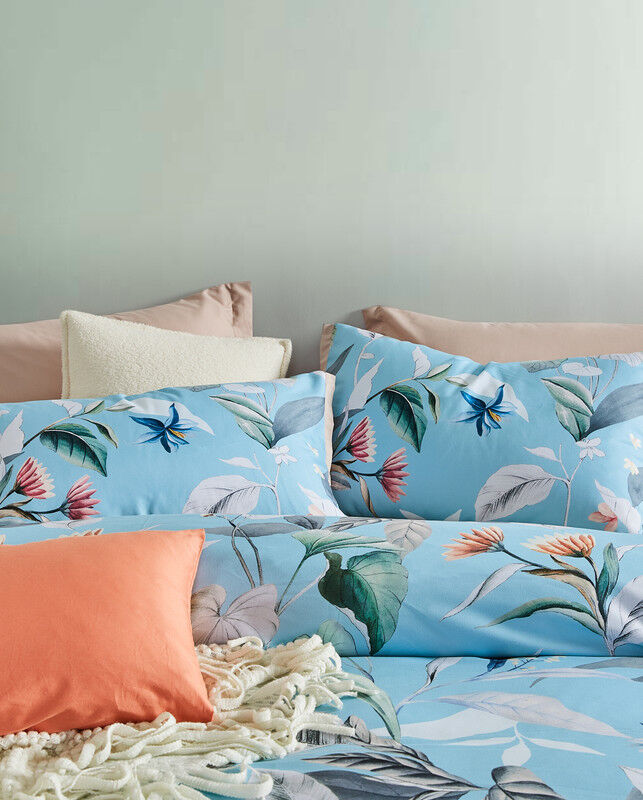 Botanical Sarah Microfibre Quilt Cover Set-super king size Price