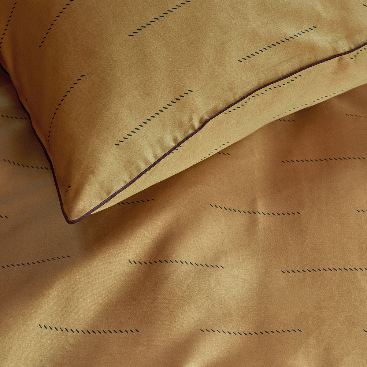 Blurred Lines Yellow Cotton Sateen Quilt Cover Set King Price