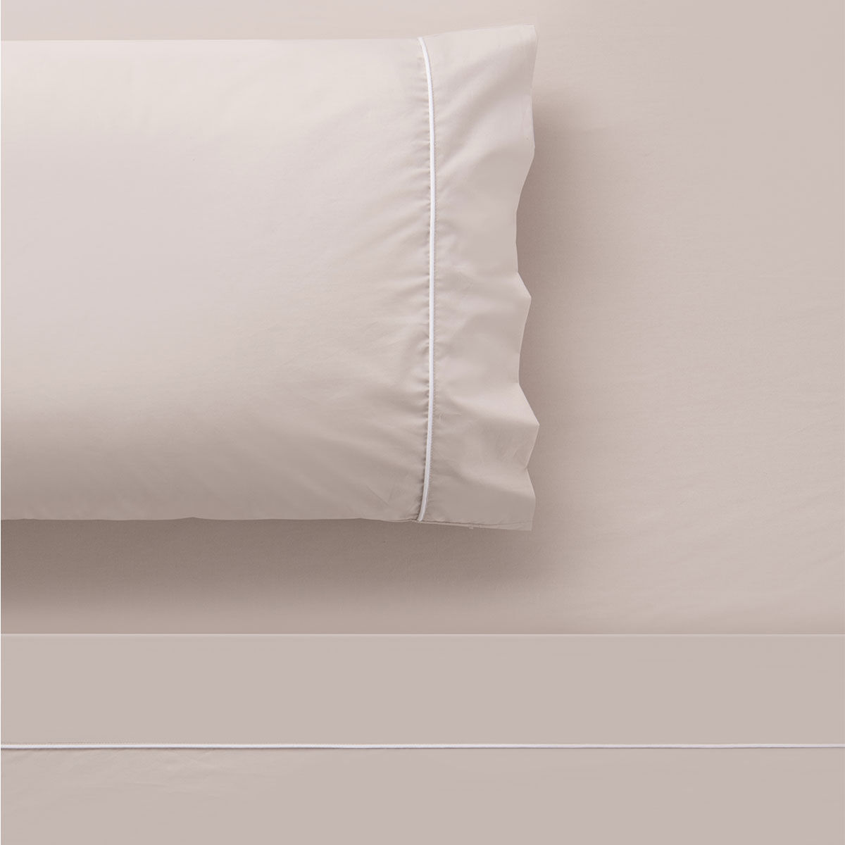 Accessorize White/Black Piped Hotel Deluxe Cotton Sheet Set Super King Price