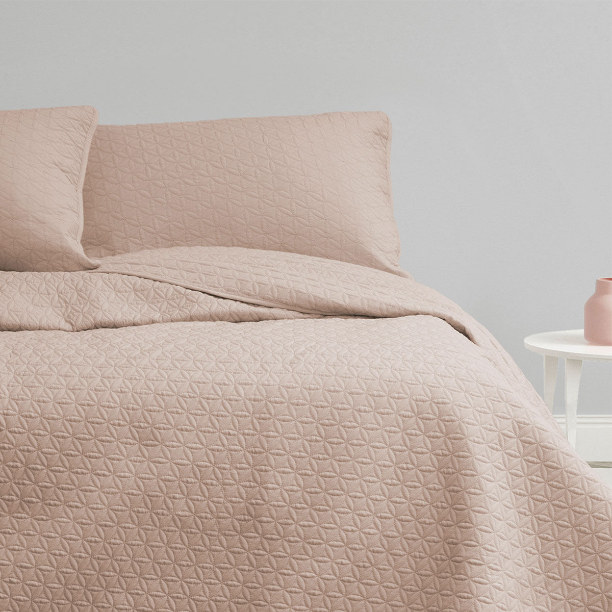 Chloe Powder Pink 3 Pcs Quilted Coverlet Set Queen/King Price