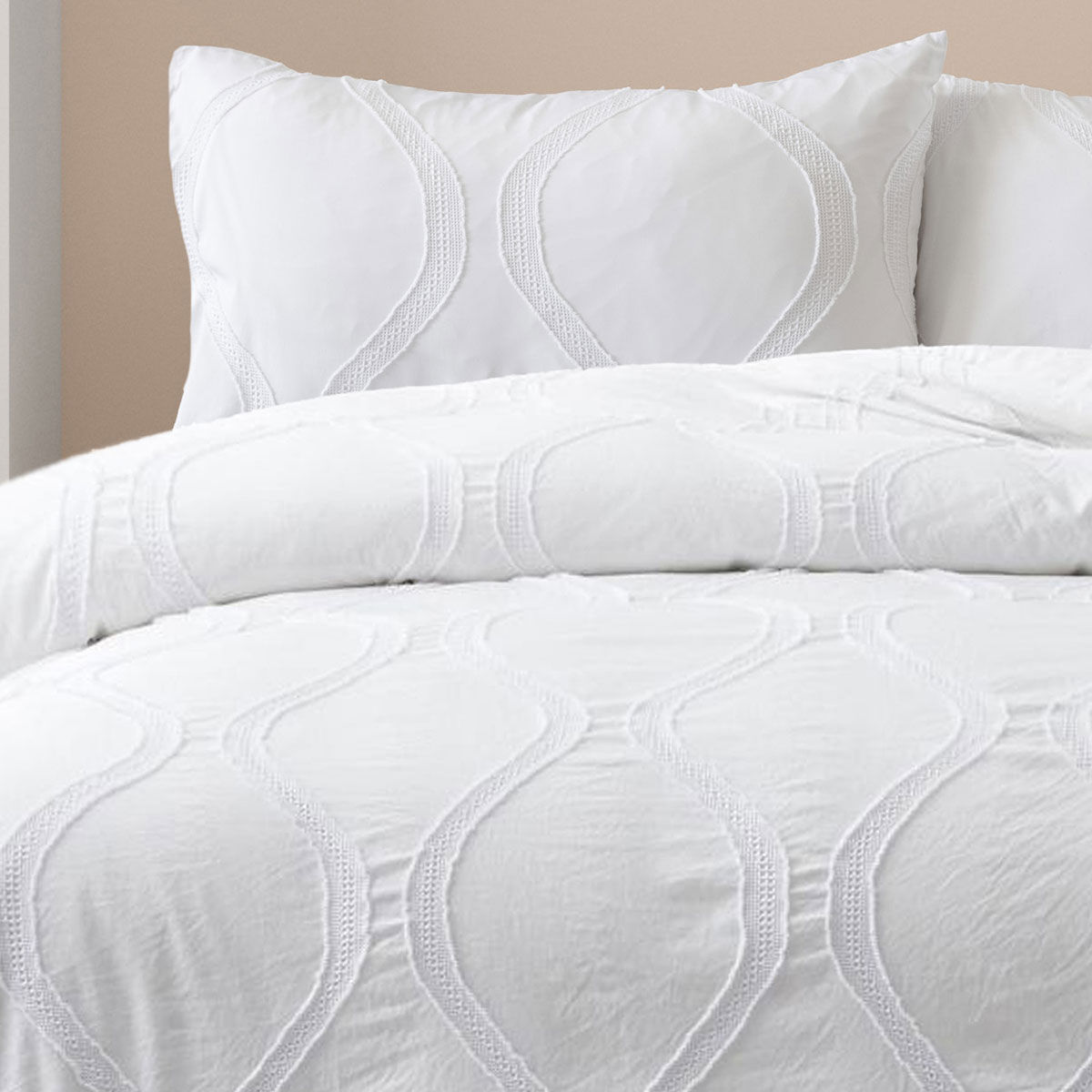 Ardor Lucy White Tufted Detail Quilt Cover Set Double Price