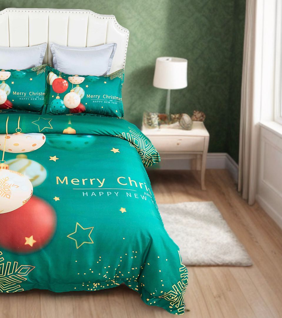 Christmas New Year Quilt Cover Set - Super King Size Price