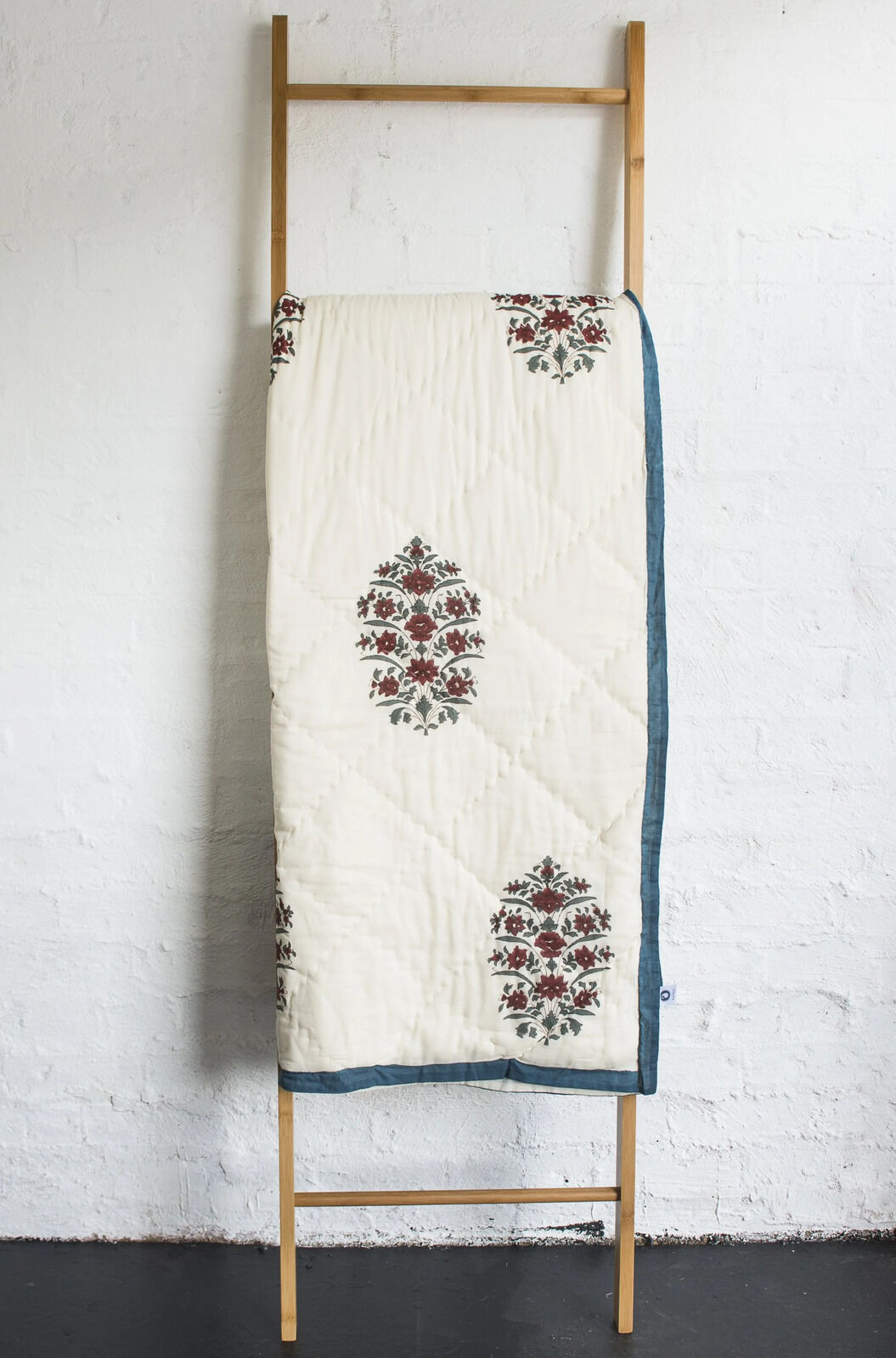 Gulbahar Quilt - Ruby (Queen - 210 cm x 210 cm) Price