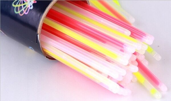 15 GLOW STICKS Party Light Glow In The Dark Rave BRACELETS Disco Bulk 20cm Price