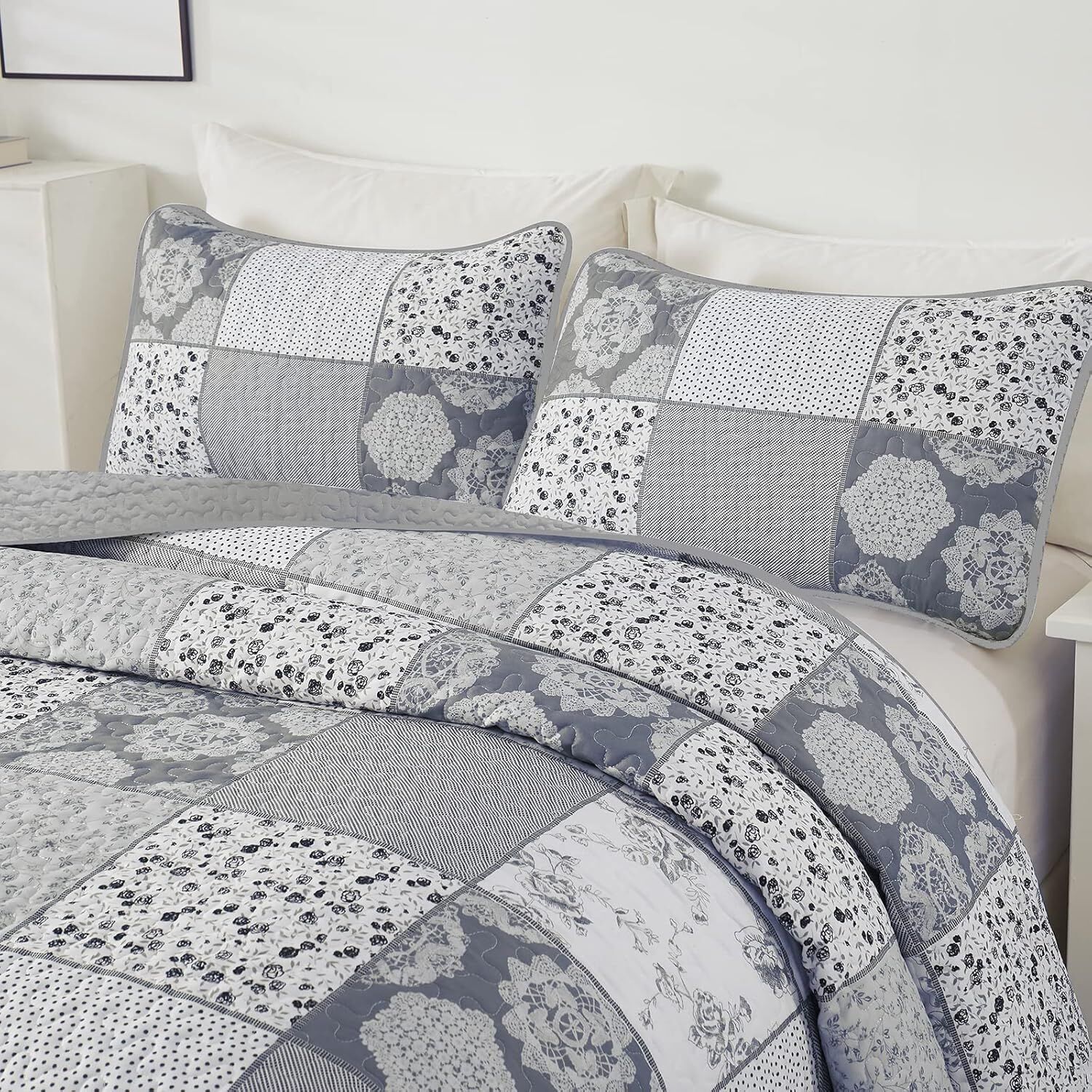 Nurturing Quilted Coverlet and Pillowcases Set: Perfect for Restful Sleep - Queen size Price