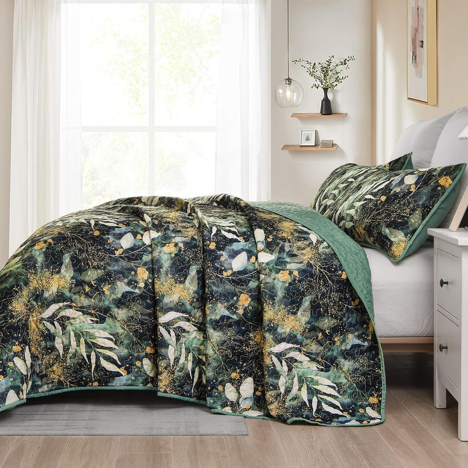 Lush Quilted coverlet and pillowcovers set: Soft and Cozy Feel - Queen size Price