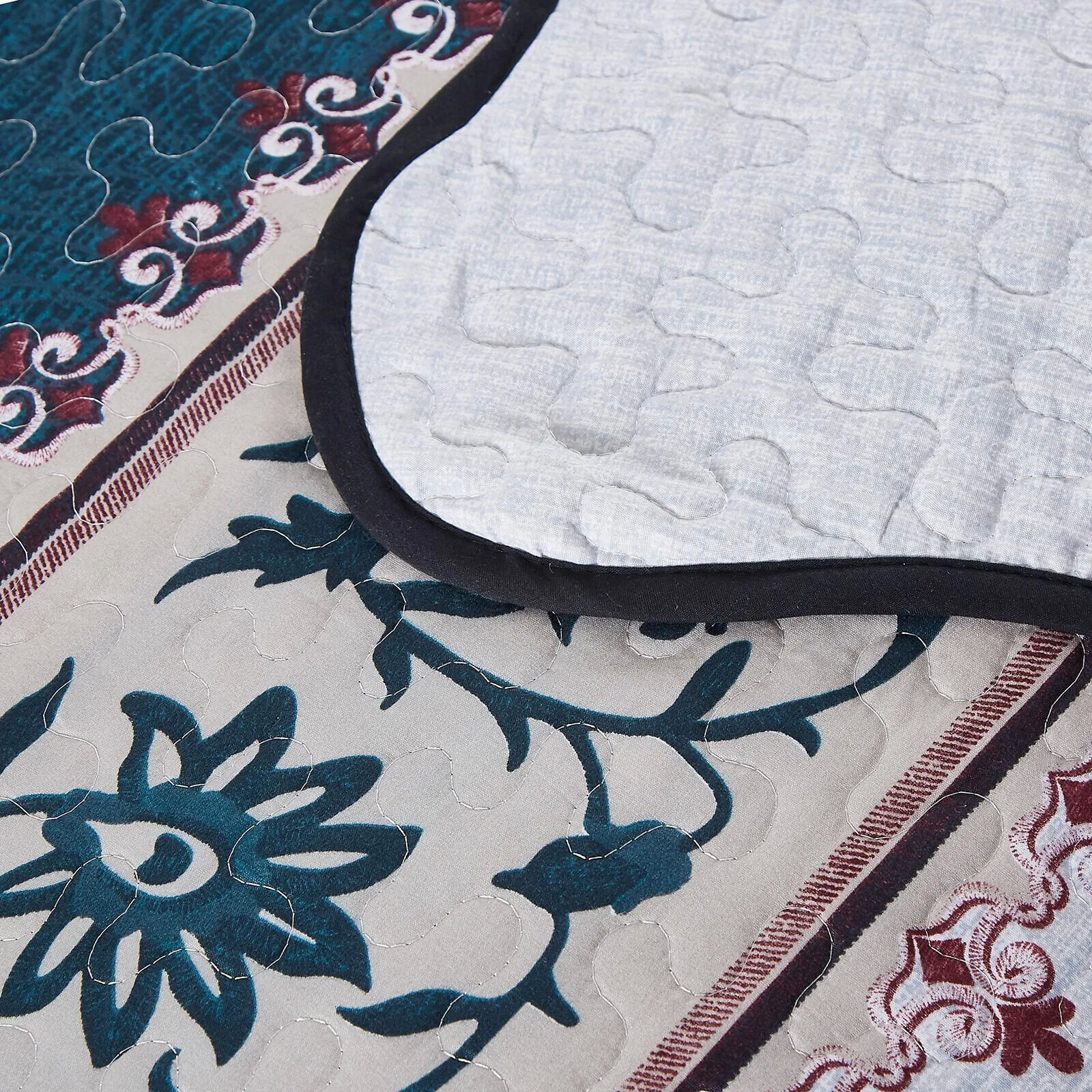 Distinguished Quilted Bedspread and Pillowcases Set: Enhance Your Bedroom Appeal - Queen size Price