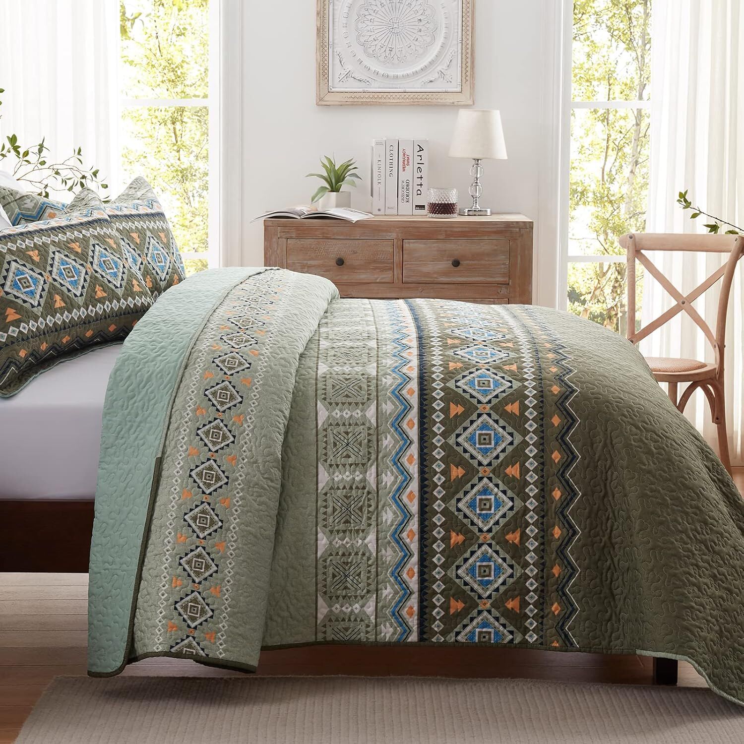 Quicksilver Quilted coverlet and pillowcovers set: Sleek and Modern - Queen size Price