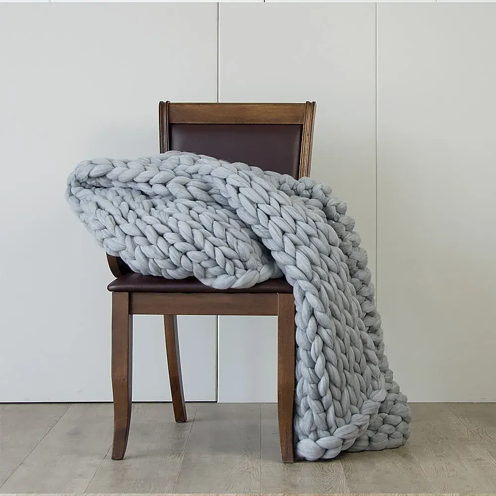 Hand Knitted Chunky Blanket Thick Acrylic Yarn Blanket Home Decor Throw Rug Price