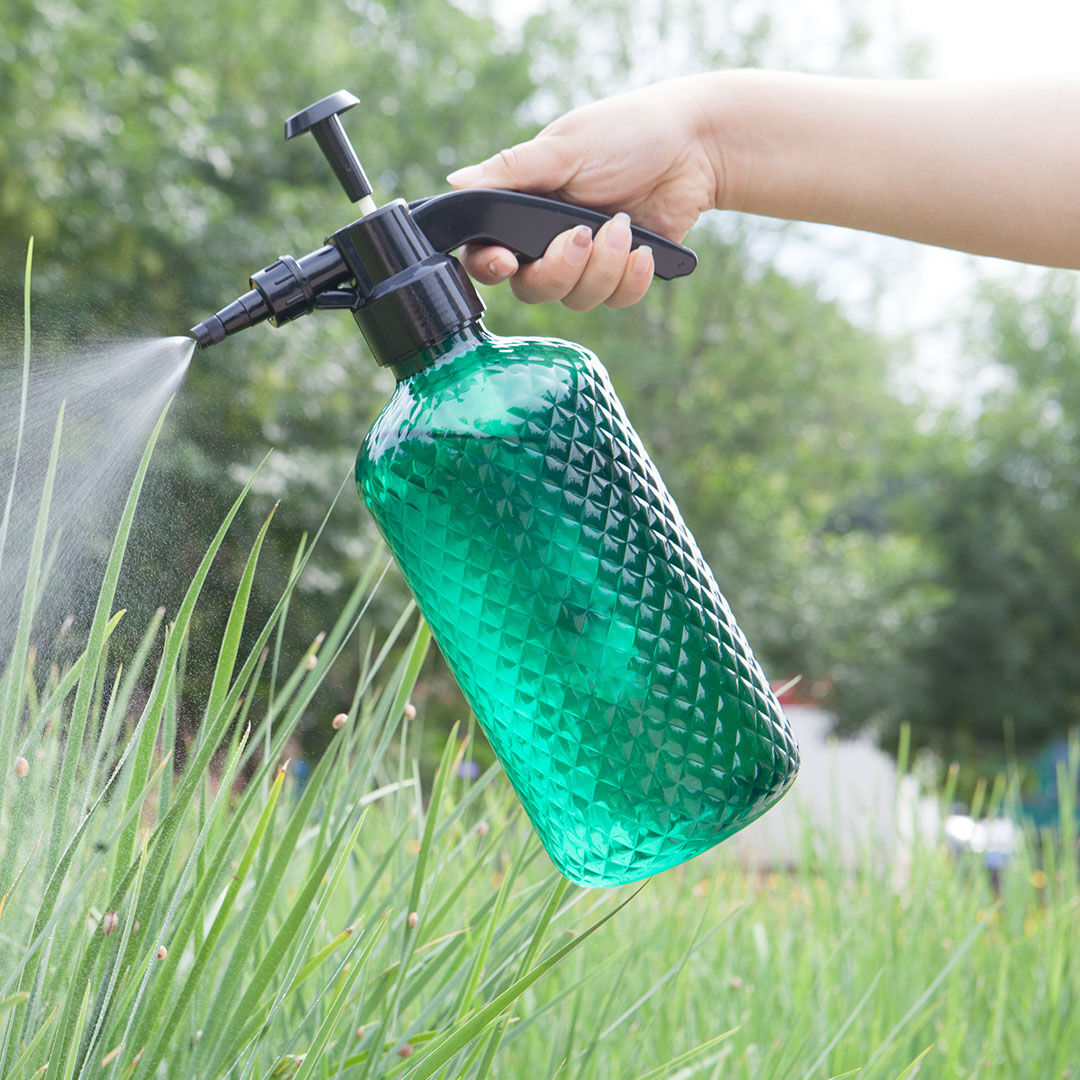 4X 2 Liter Mist Water Spray Bottle Hand Held Pressure Adjustable Nozzle with Top Pump Indoor Outdoor Gardening Price