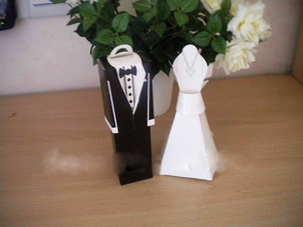 50 Pack of 25 Bride and 25 Groom Wedding Bridal Bomboniere Favor Candy Choc Almond Box - Kate Aspen Design Price