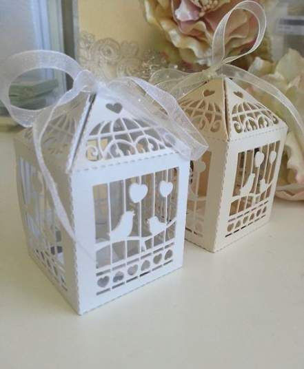 100 Piece Pack - White Dove Bird Heart Wedding Bomboniere Favor Lolly Gift Card Box Price