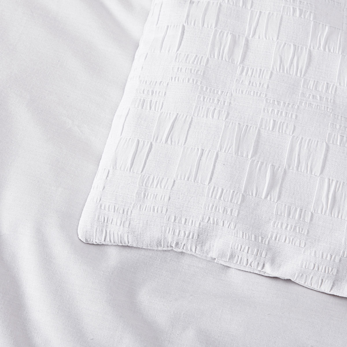 Bianca Cosmo White Soft Chenille Geometric Quilt Cover Set Double Price
