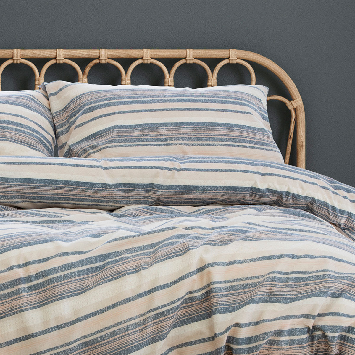 Charlie Multi 3 Pcs Comforter Set Queen/King Price