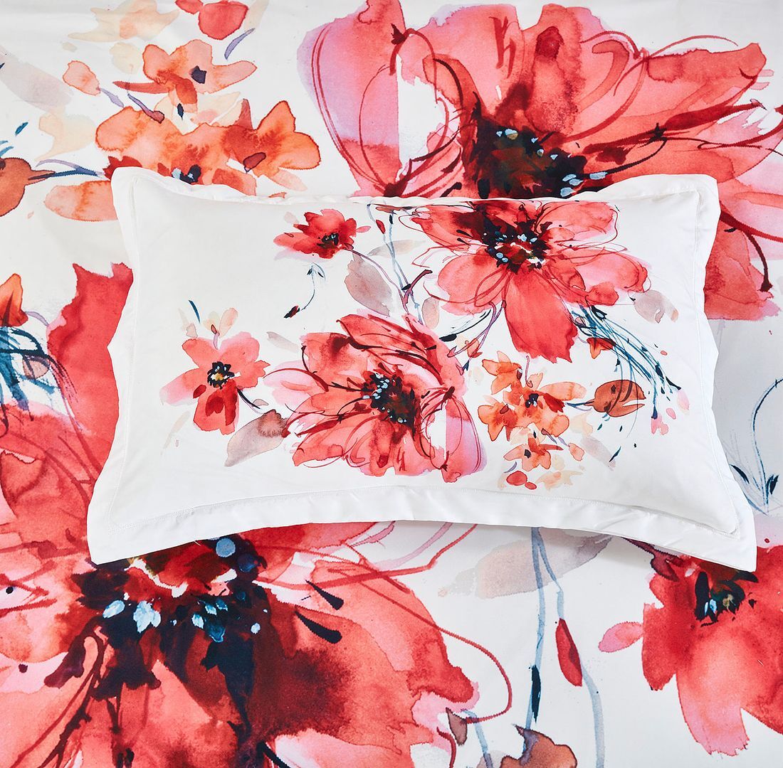 Lulani Floral Quilt Cover Set - King Size Price