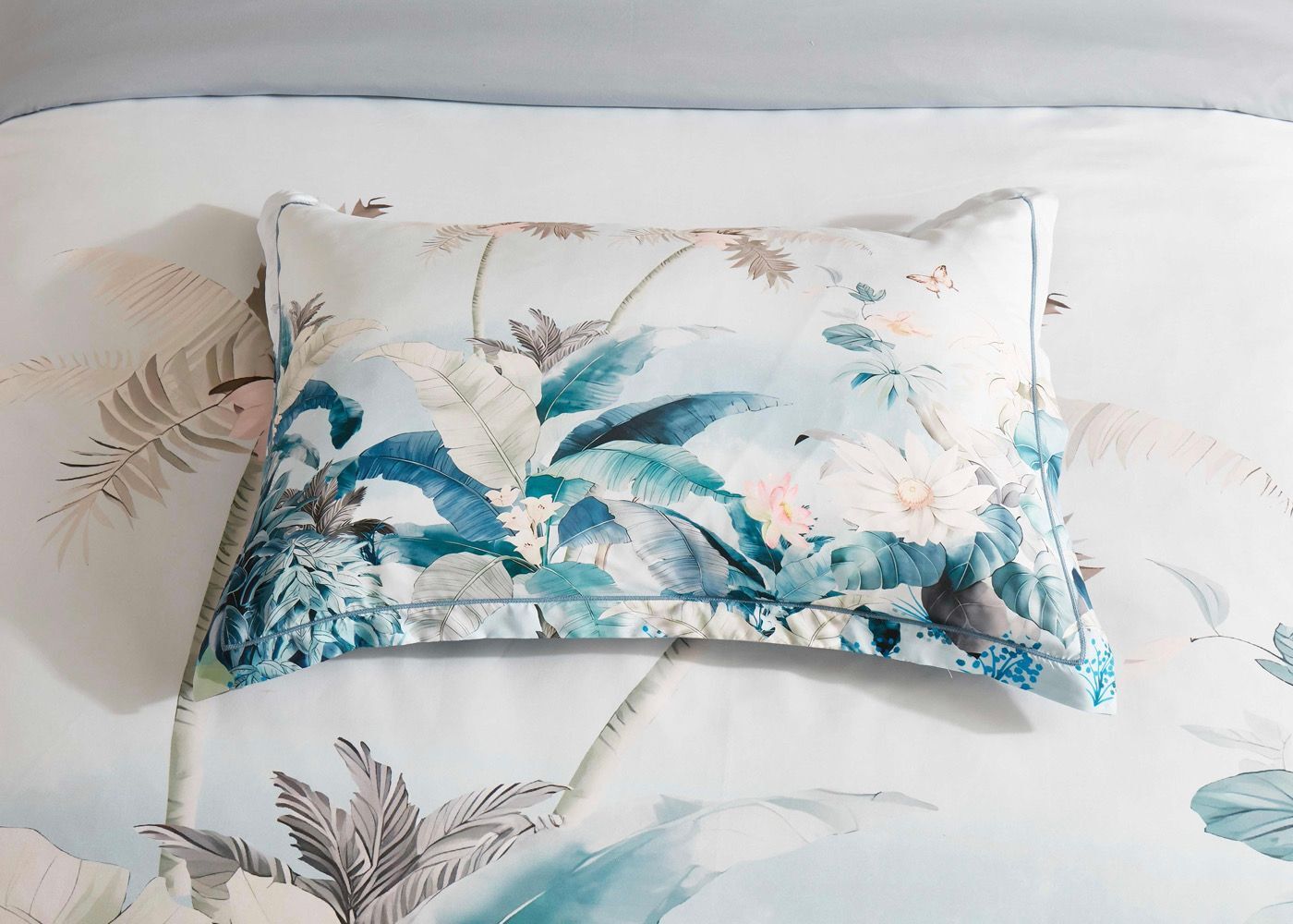 Tropical Quilt Cover Set - Super King Size Price