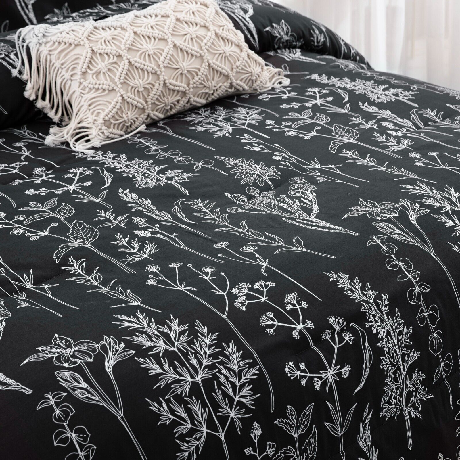 Floral Leaves Comforter Set, King Size, Microfiber Quilted Bedding with Pillowcase Price