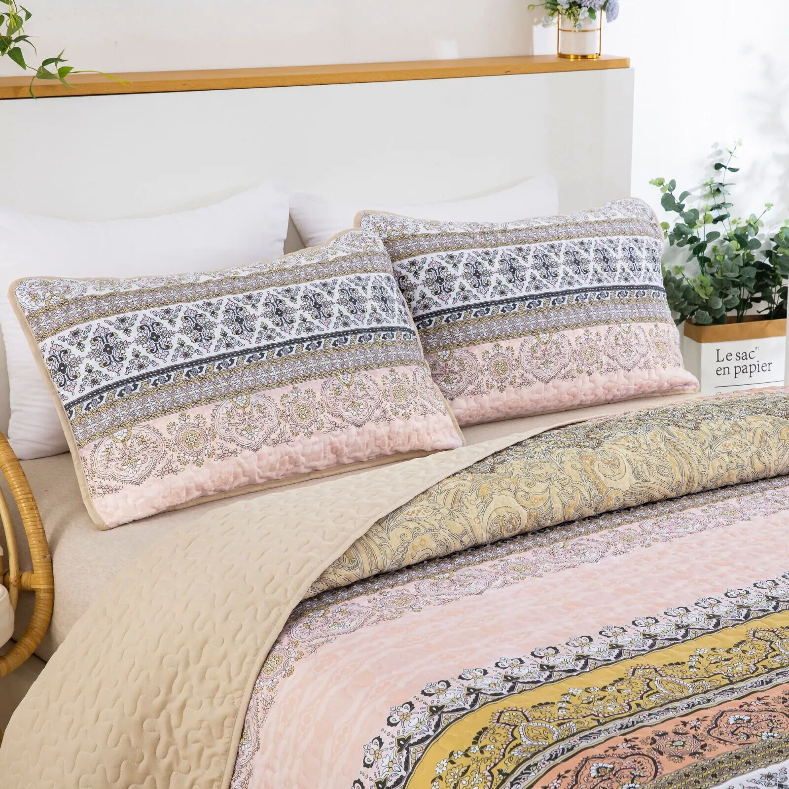 Crafted Quilted Bedspread and Pillowcases Set: A Testament to Skilled Craftsmanship - Queen size Price