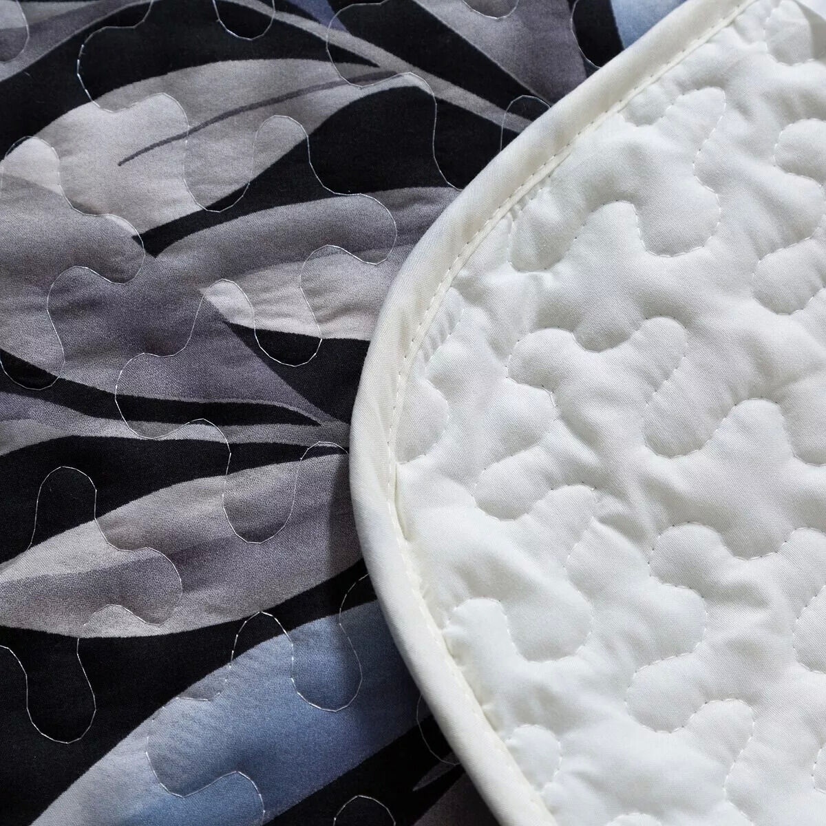 Whimsical Quilted bedspread and pillowcovers set: Add Fun to Your Space - Queen size Price
