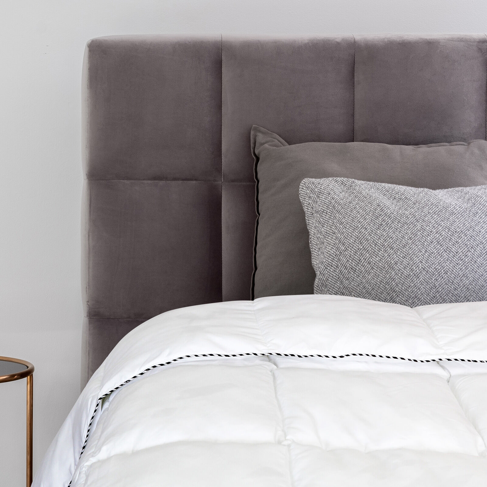 Royal Comfort Bamboo Blend Quilt 250GSM Luxury Duvet 100% Cotton Cover - Queen - White Price