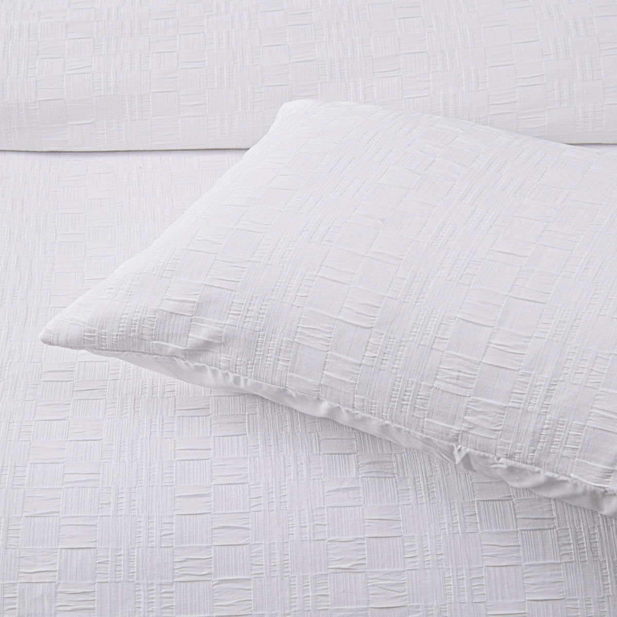 Bianca Cosmo White Soft Chenille Geometric Quilt Cover Set Double Price