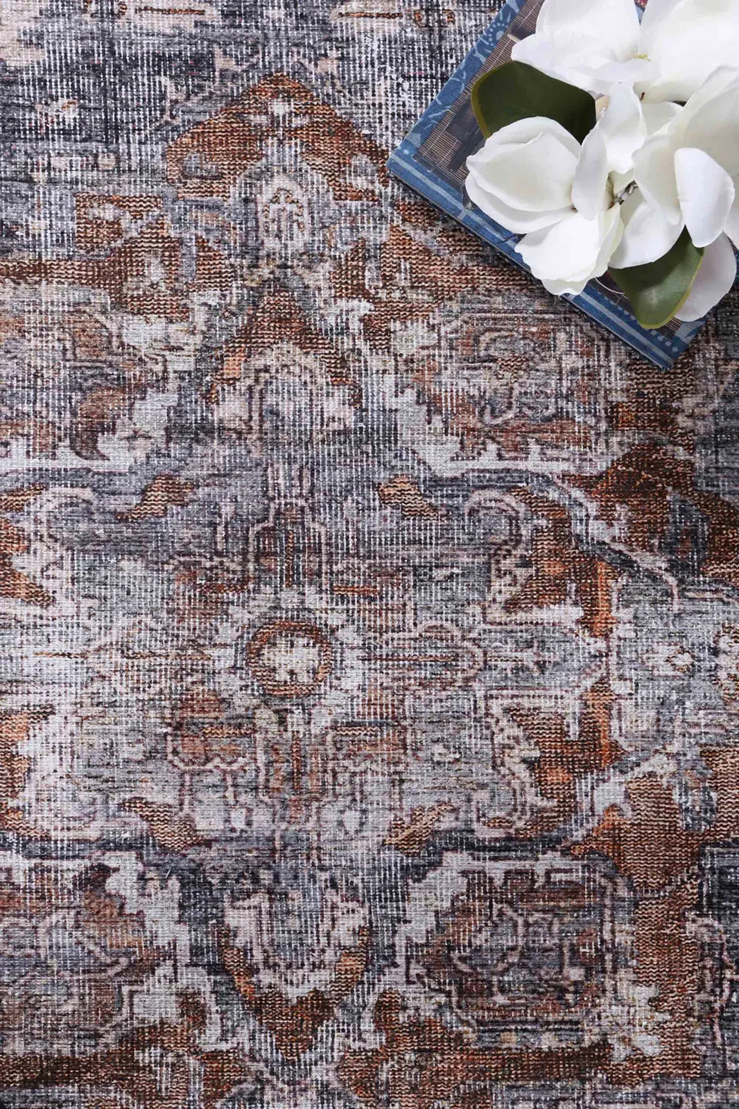 vintage-crown-hdj2244-04 200X290 Price
