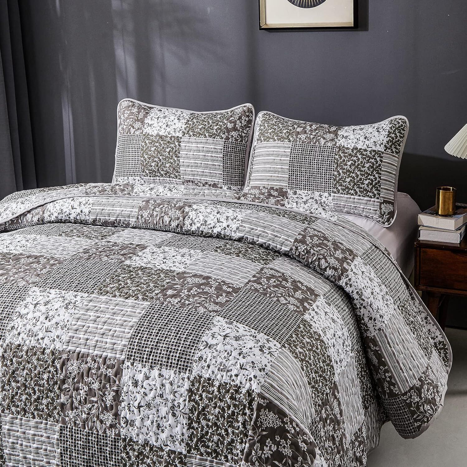 Bold Quilted bedspread and pillowcovers set: Make a Statement - Queen size Price