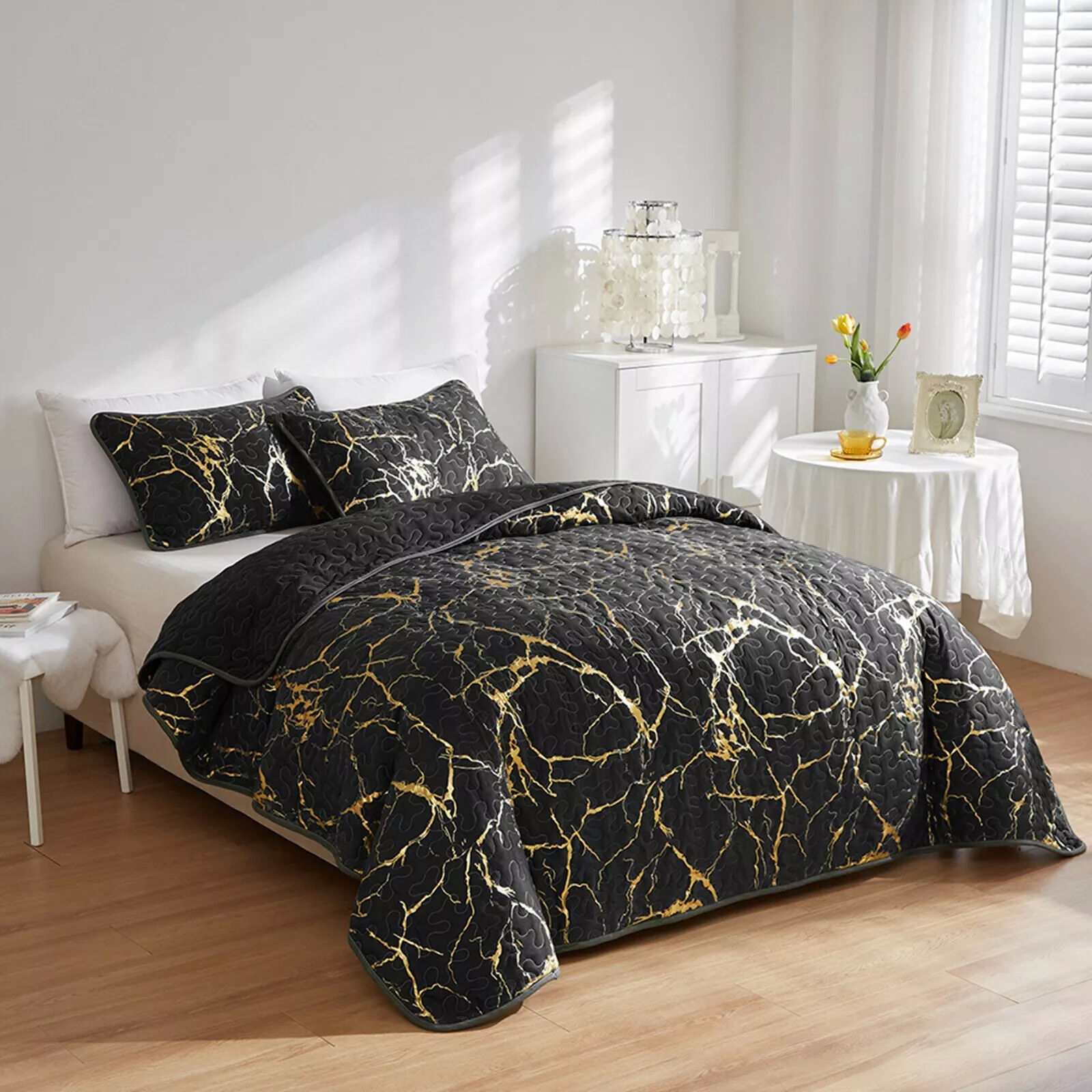 Exquisite Quilted bedspread and pillowcovers set: Experience Pure Comfort - Queen size Price