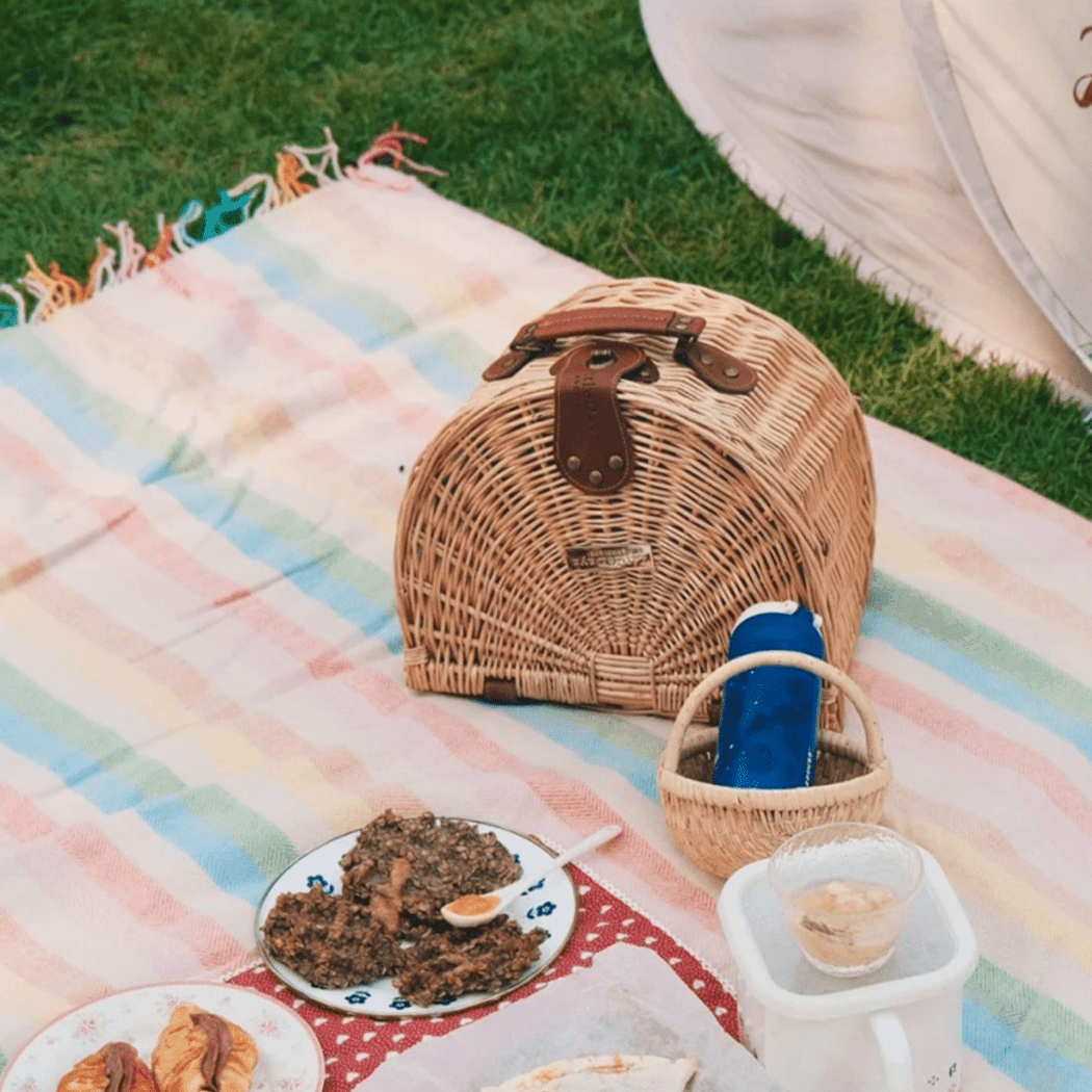Semi Round Picnic Basket Price