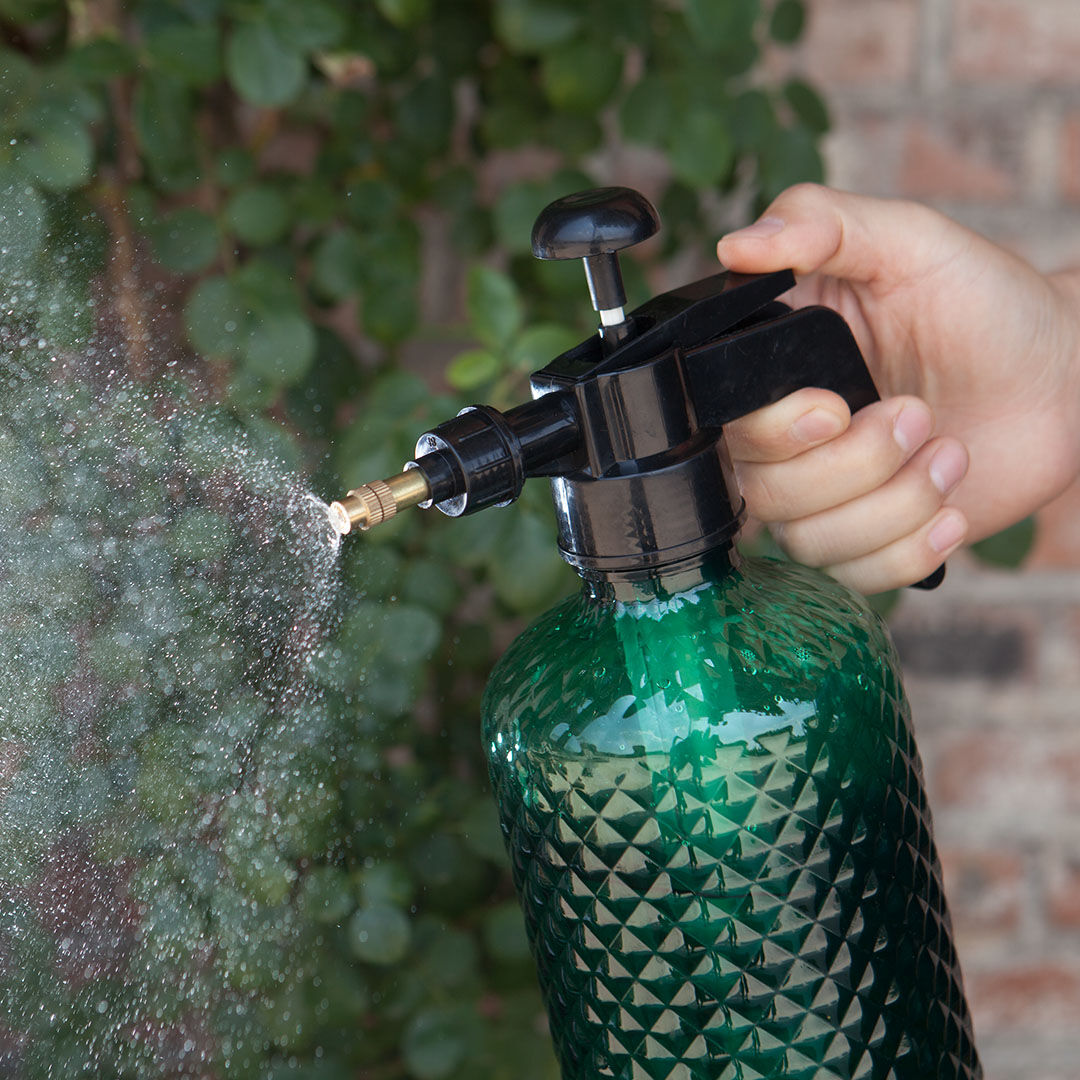 4X 2 Liter Mist Water Spray Bottle Hand Held Pressure Adjustable Nozzle with Top Pump Indoor Outdoor Gardening Price
