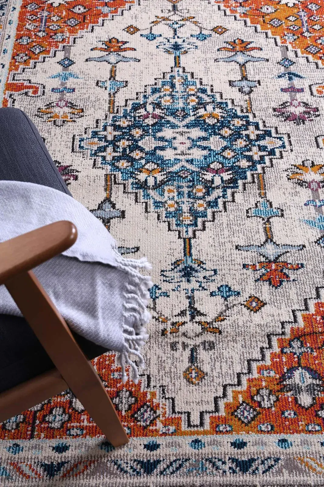 delicate-rebecca-multi-rug 240x330 Price
