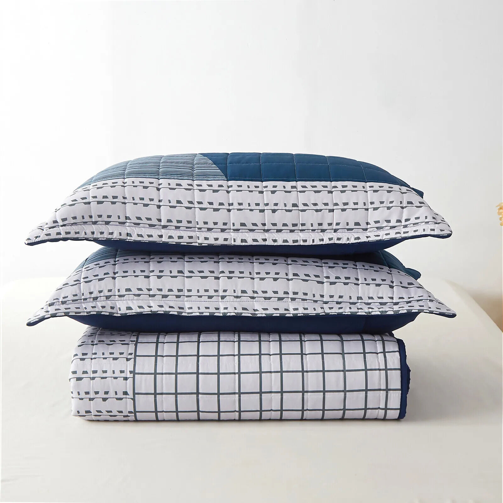 Harmonious Quilted Coverlet and Pillowcases Set: Unites Comfort and Aesthetics - Queen size Price