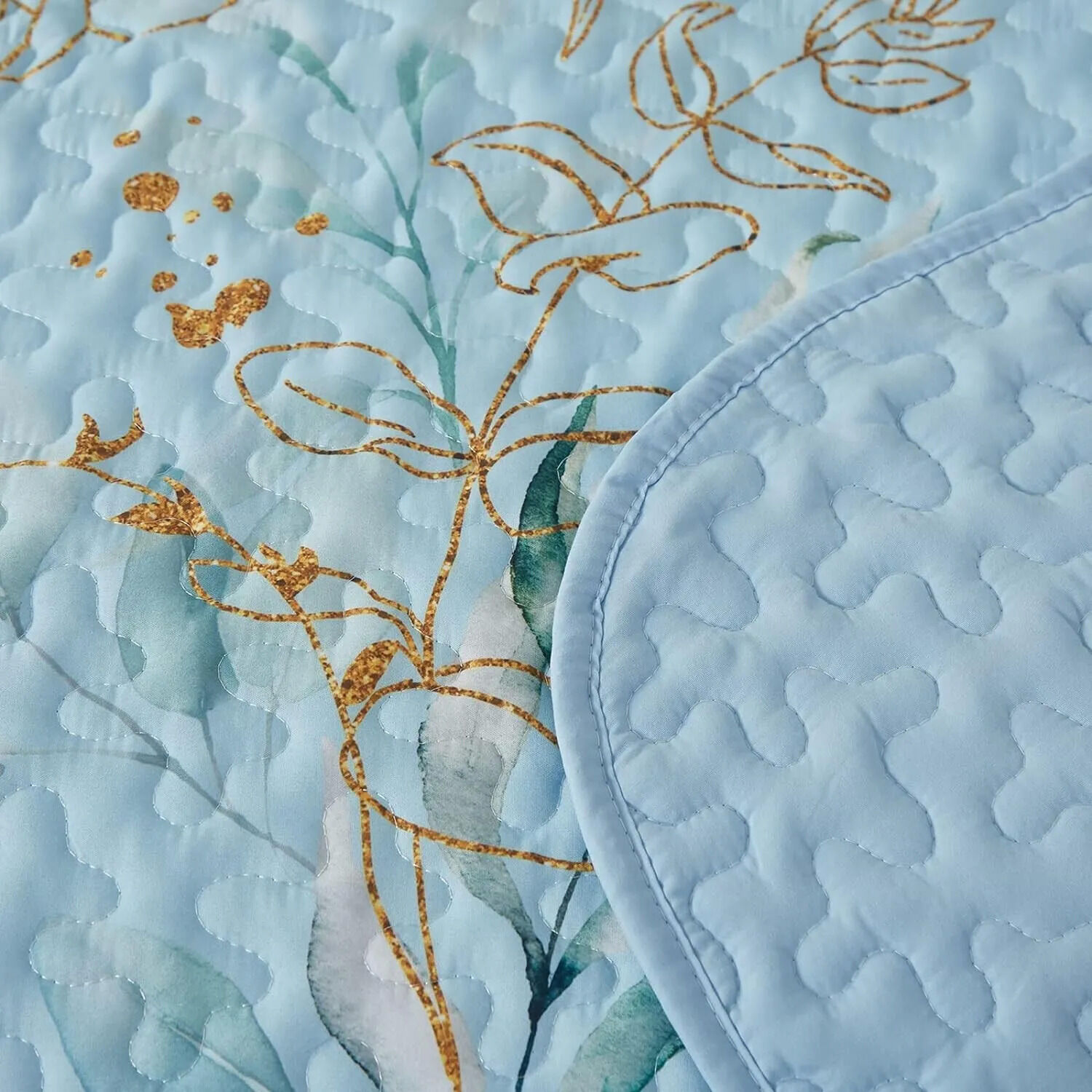 Heavenly Quilted coverlet and pillowcovers set: Cozy and Warm - Queen size Price