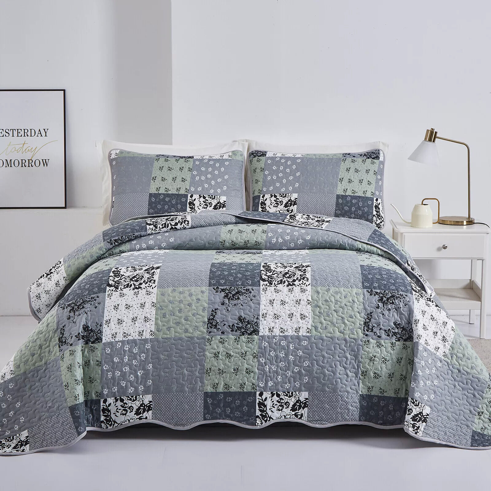 Vivacious Quilted bedspread and pillowcovers set: Full of Life and Energy - Queen size Price