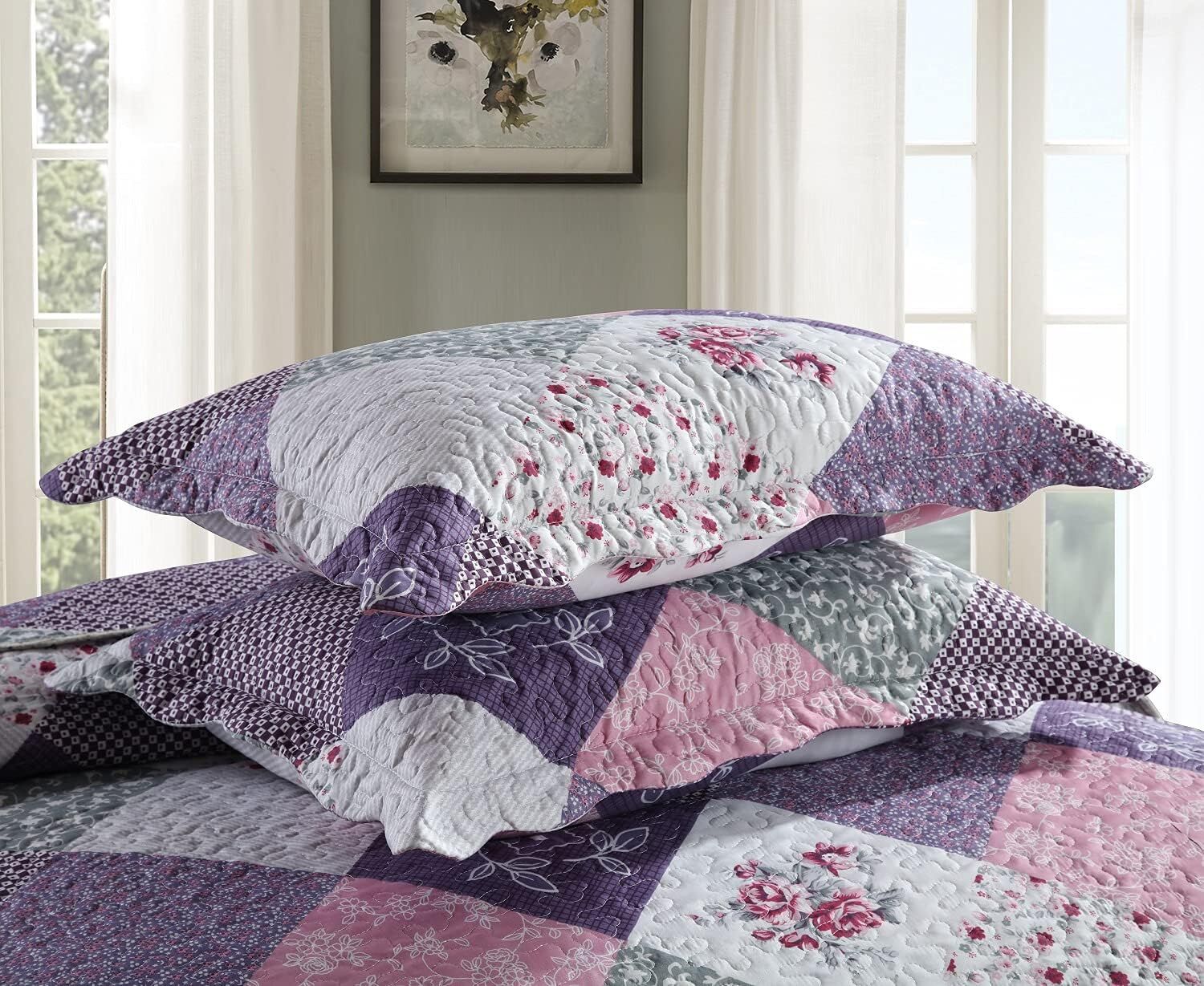 Quaint Quilted bedspread and pillowcovers set: Perfect for a Cozy Retreat - Queen size Price